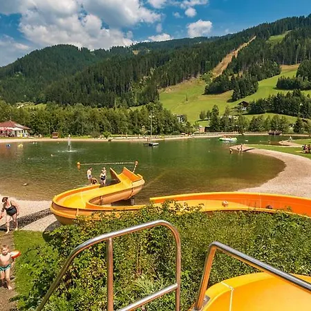 Ferienhaus Am Badesee 別荘 エーベン・イム・ポンガウ