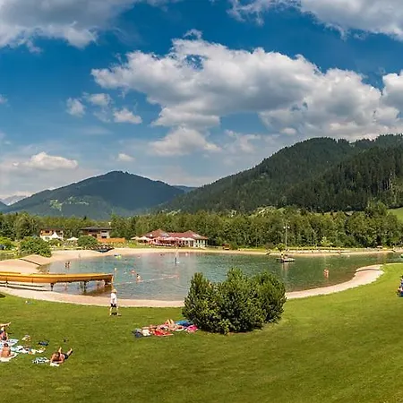 Ferienhaus Am Badesee * エーベン・イム・ポンガウ