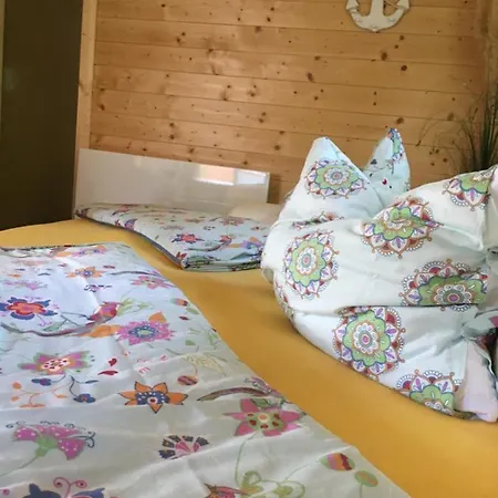 Ferienhaus Am Badesee 別荘 エーベン・イム・ポンガウ